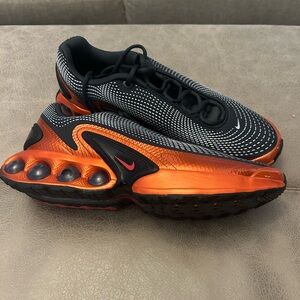 Nike air max dn size US 13, excellent condition, never worn.